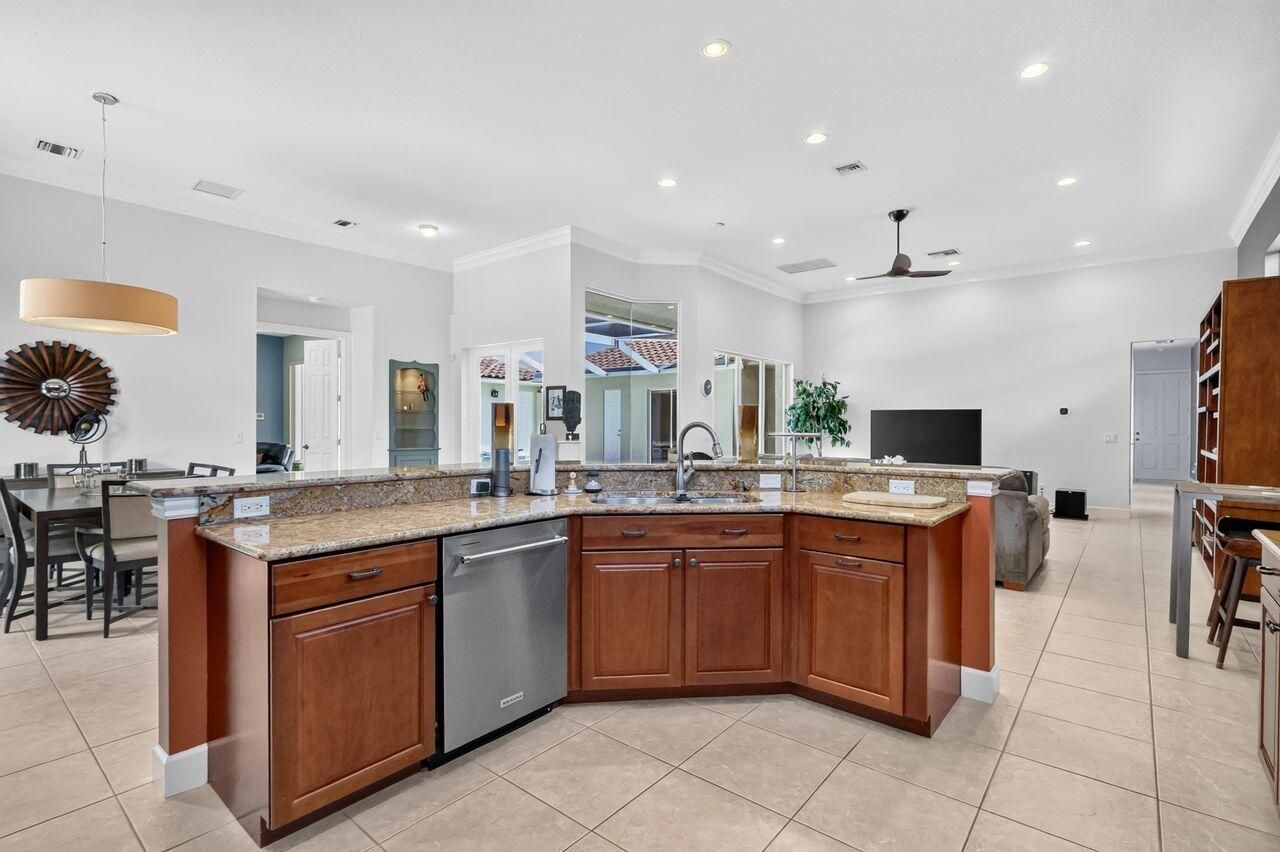 3202 SE Braemar Way, Port Saint Lucie, FL 34952 Photo