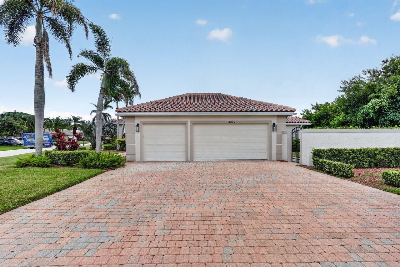 3202 SE Braemar Way, Port Saint Lucie, FL 34952 Photo