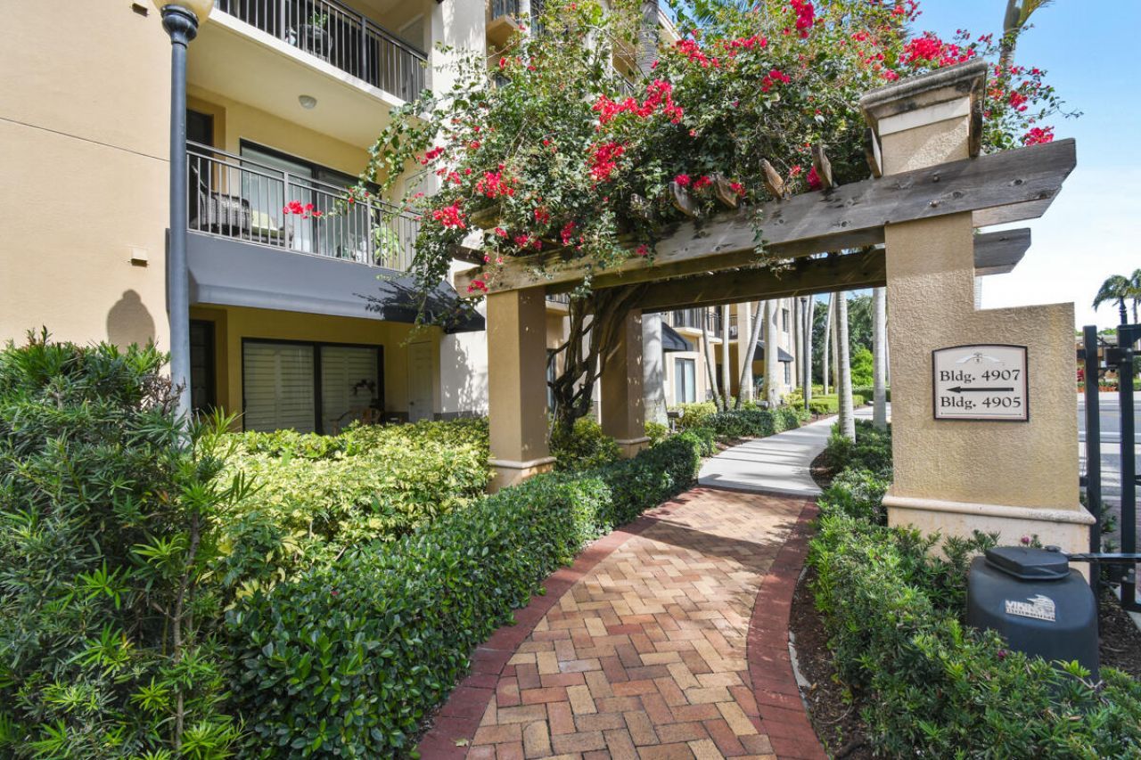 4905 Midtown Lane, Unit 2107, Palm Beach Gardens, FL 33418 Photo
