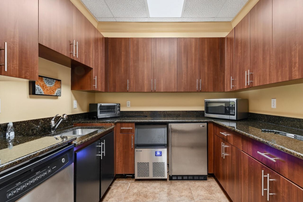 4905 Midtown Lane, Unit 2107, Palm Beach Gardens, FL 33418 Photo