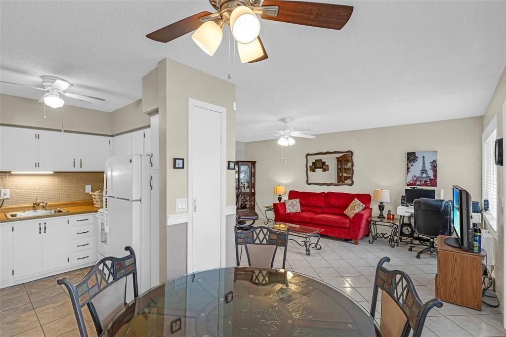 1000 SW 11th Avenue, Unit 2E, Hallandale Beach, FL 33009 Photo