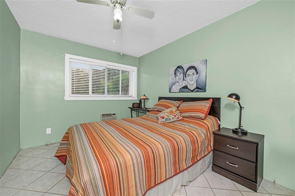 1000 SW 11th Avenue, Unit 2E, Hallandale Beach, FL 33009 Photo