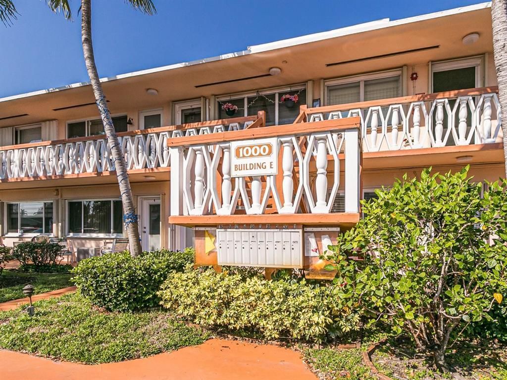 1000 SW 11th Avenue, Unit 2E, Hallandale Beach, FL 33009 Photo