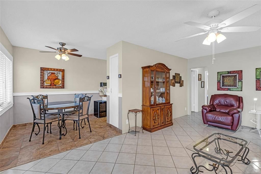 1000 SW 11th Avenue, Unit 2E, Hallandale Beach, FL 33009 Photo
