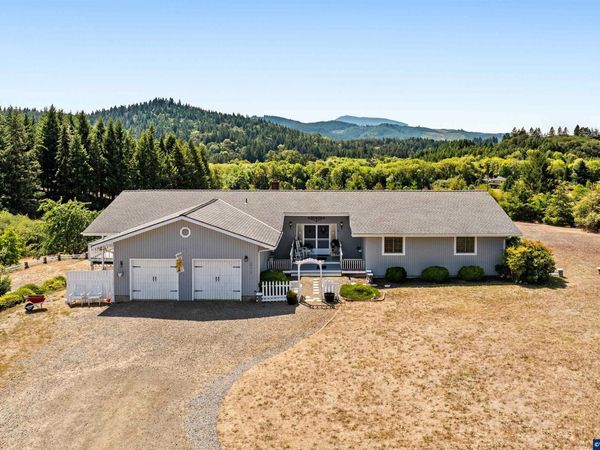 24312 Cardwell Hill Dr, Philomath, OR 97370