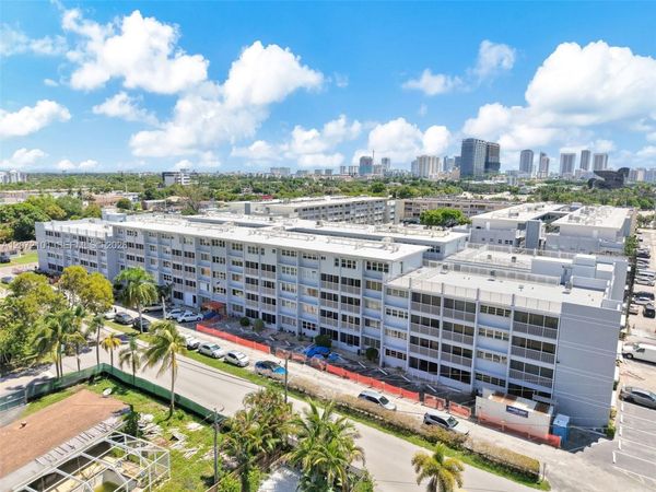 215 SE 3rd Ave , Unit 206B, Hallandale Beach, FL 33009