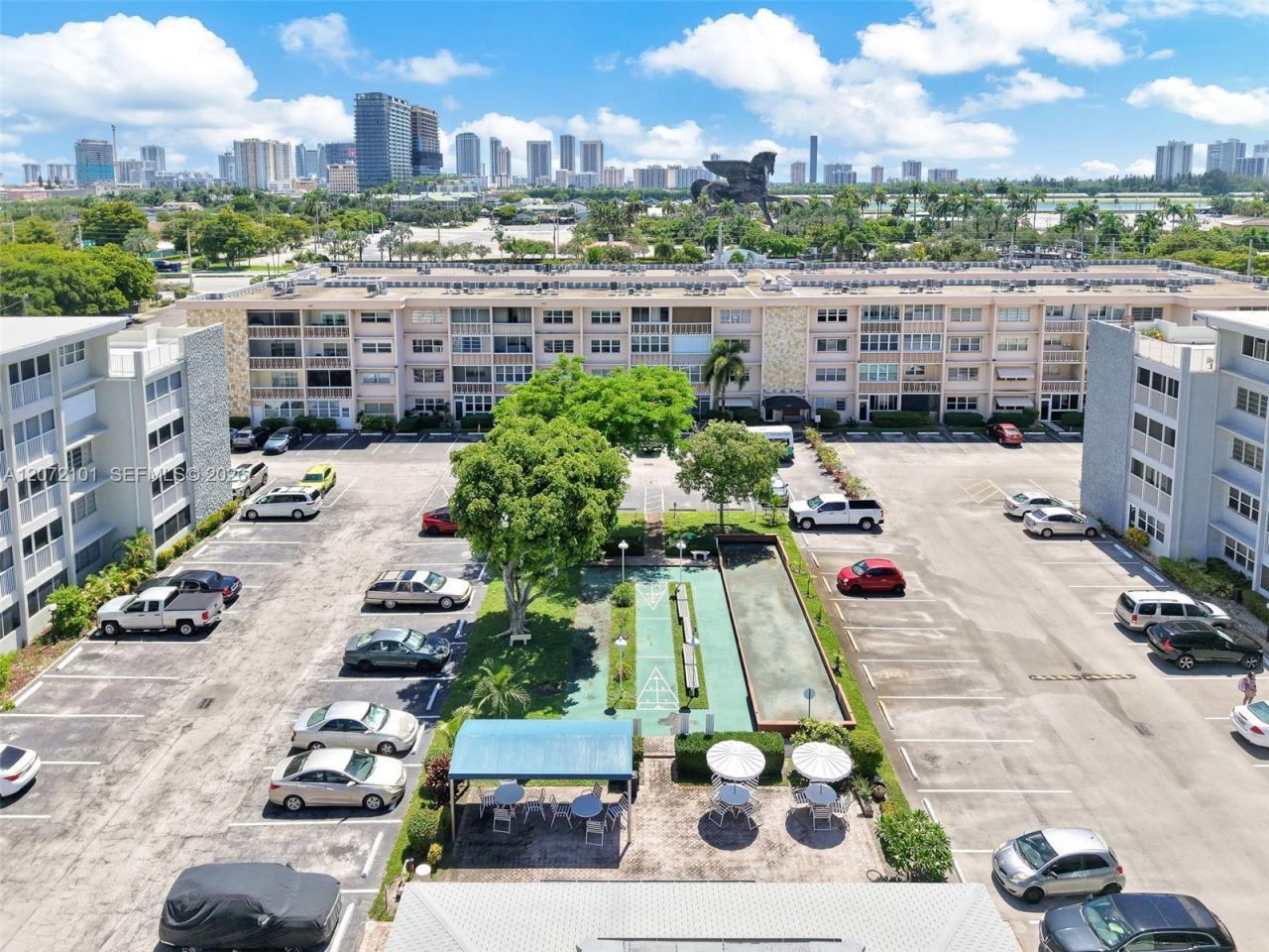215 SE 3rd Ave , Unit 206B, Hallandale Beach, FL 33009 Photo