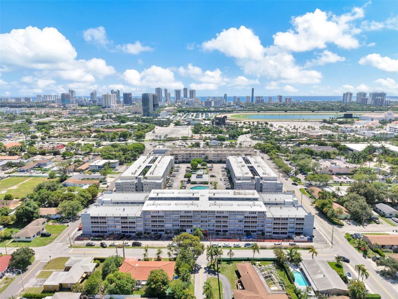 215 SE 3rd Ave , Unit 206B, Hallandale Beach, FL 33009 Photo