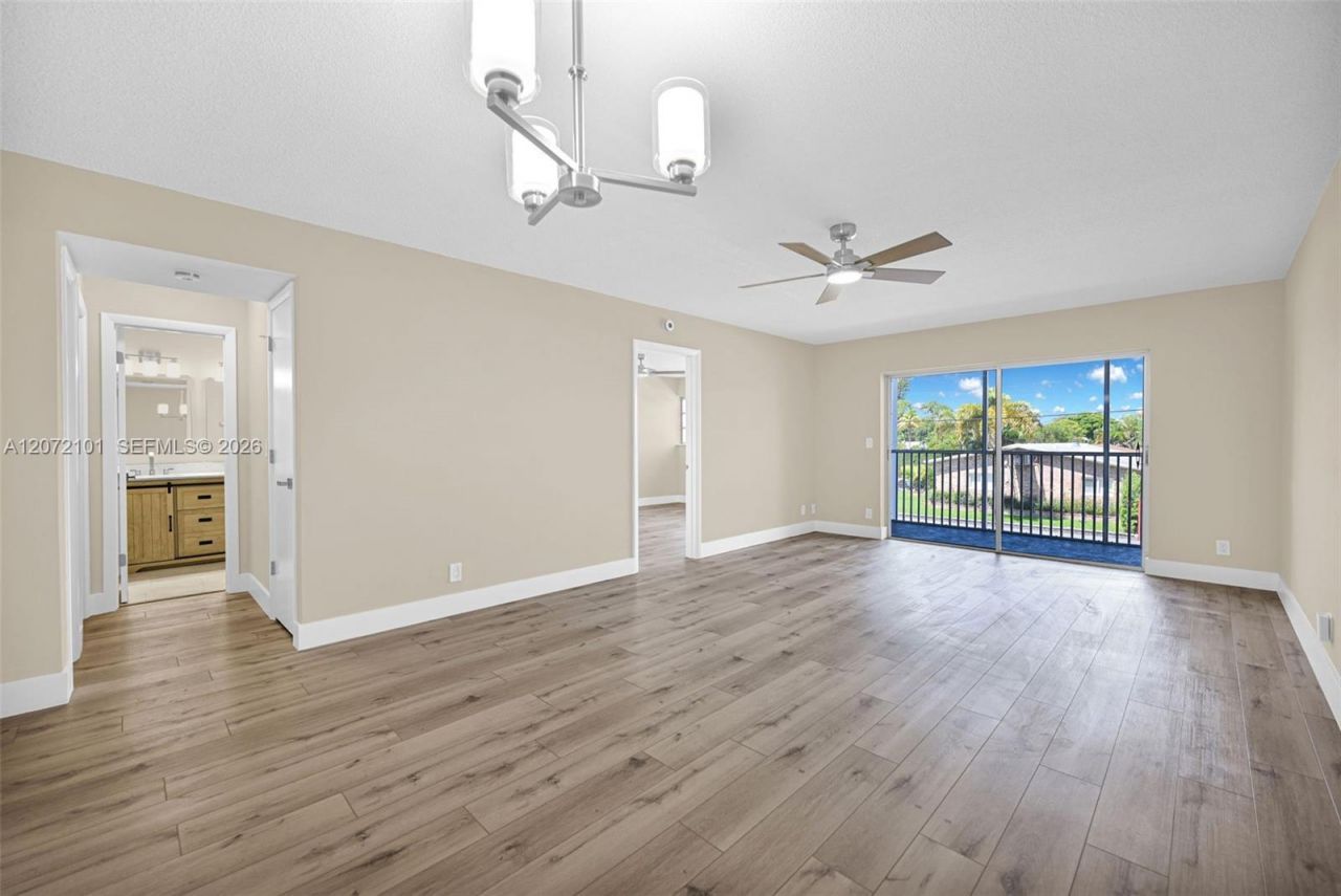 215 SE 3rd Ave , Unit 206B, Hallandale Beach, FL 33009 Photo