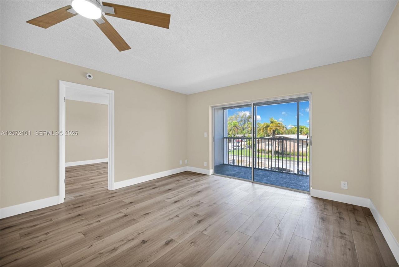 215 SE 3rd Ave , Unit 206B, Hallandale Beach, FL 33009 Photo