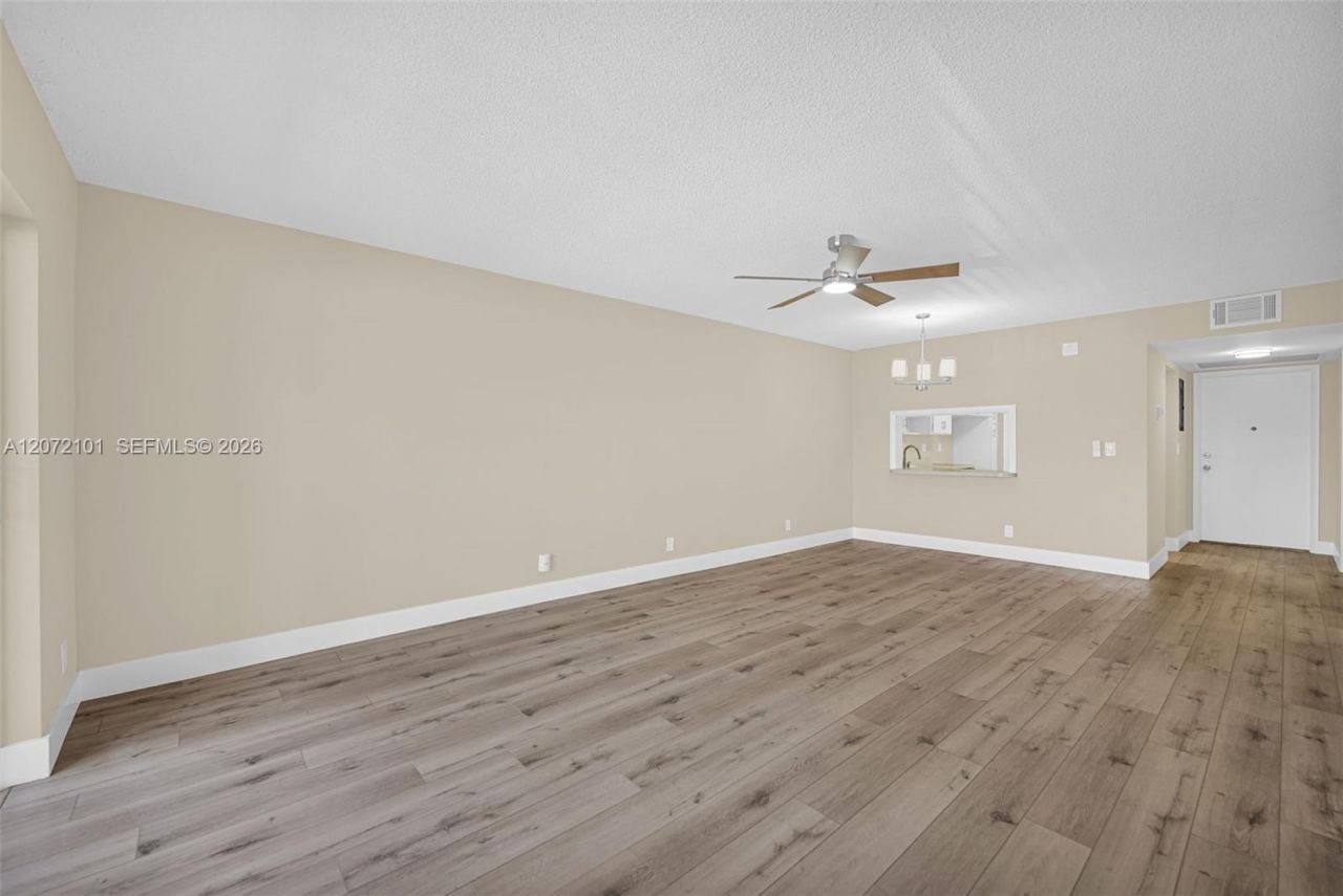 215 SE 3rd Ave , Unit 206B, Hallandale Beach, FL 33009 Photo