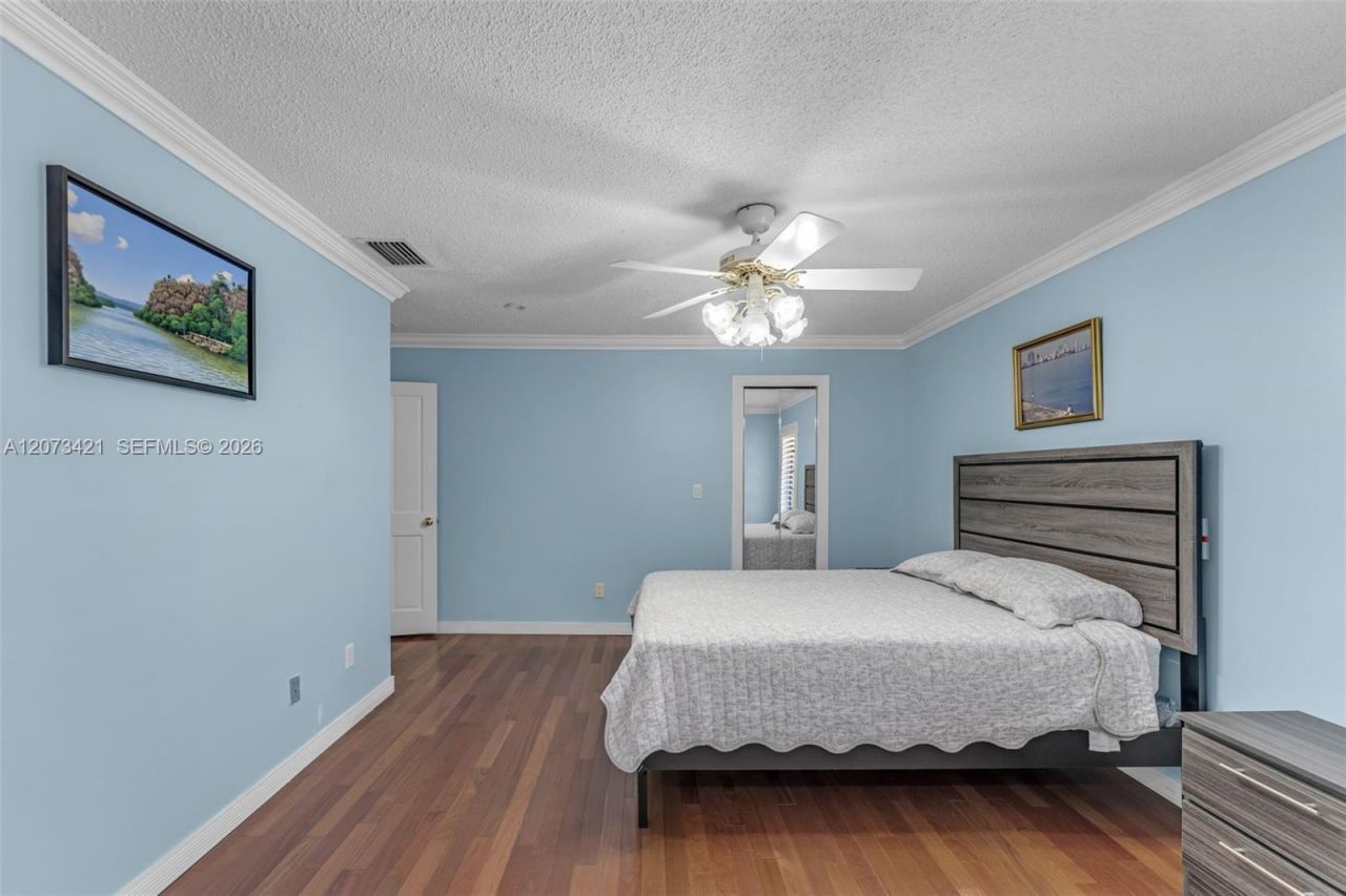 8390 SW 2nd St , Miami, FL 33144 Photo