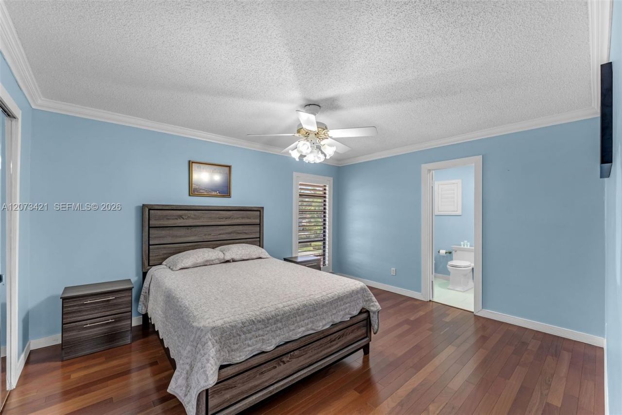 8390 SW 2nd St , Miami, FL 33144 Photo