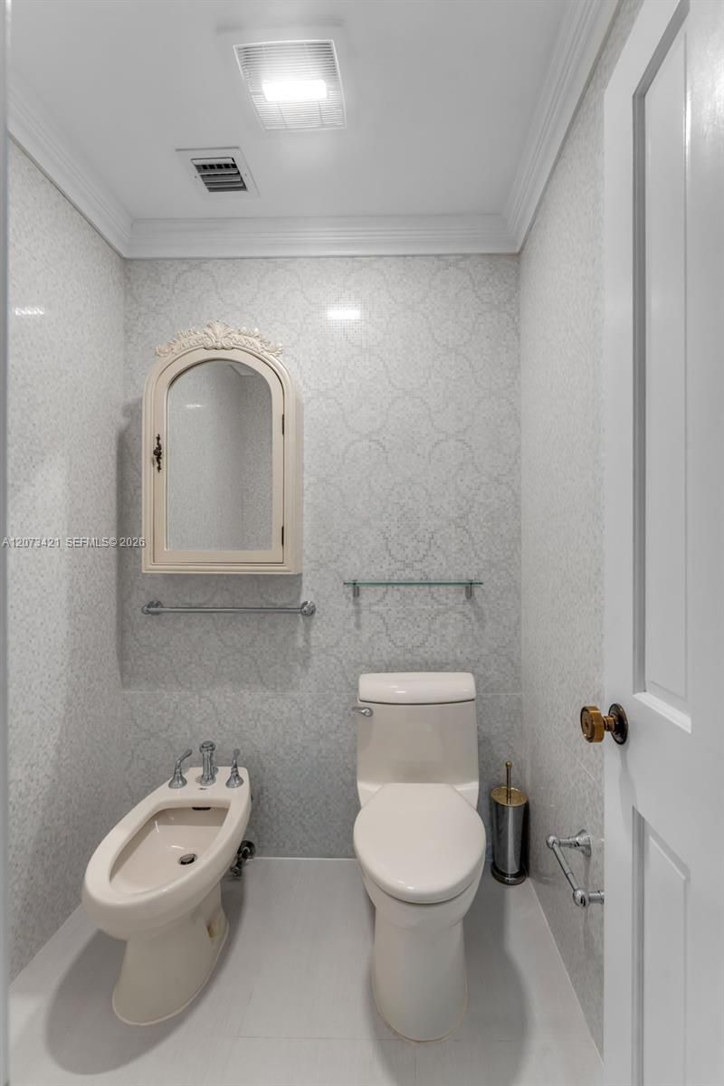 8390 SW 2nd St , Miami, FL 33144 Photo
