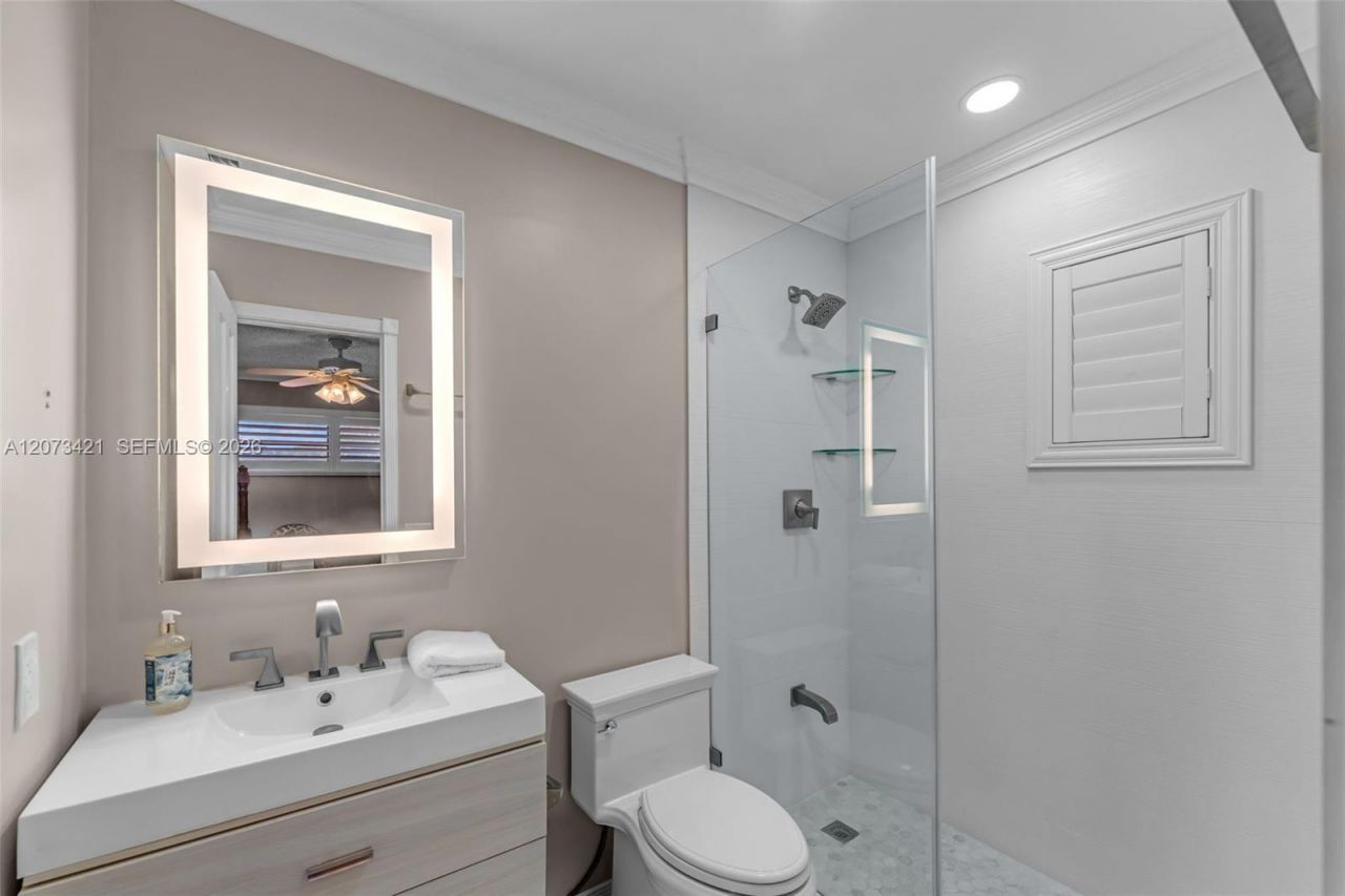 8390 SW 2nd St , Miami, FL 33144 Photo