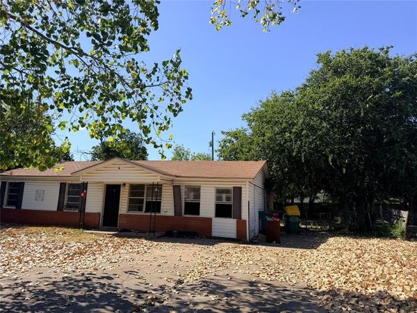 313 Lawndale Street, Robinson, TX 76706