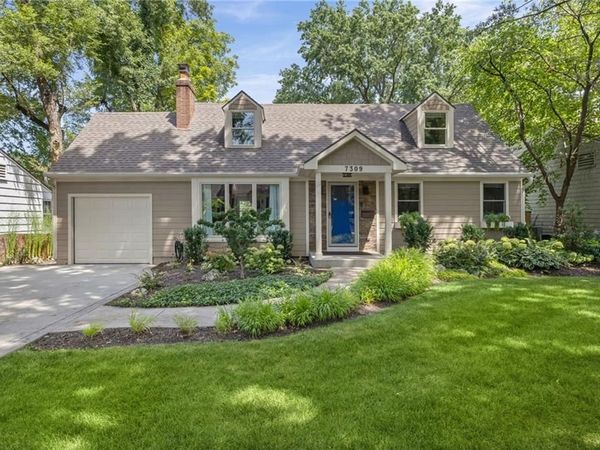 7309 Canterbury Street, Prairie Village, KS 66208