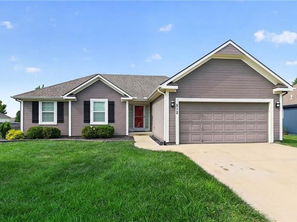 512 E Cheyenne Street, Gardner, KS 66030
