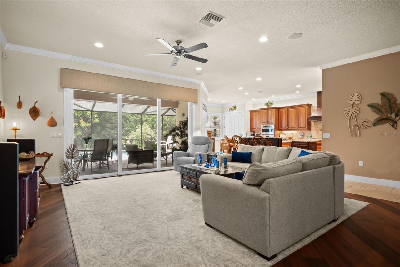 2622 Grand Lakeside Drive, Palm Harbor, FL 34684 Photo