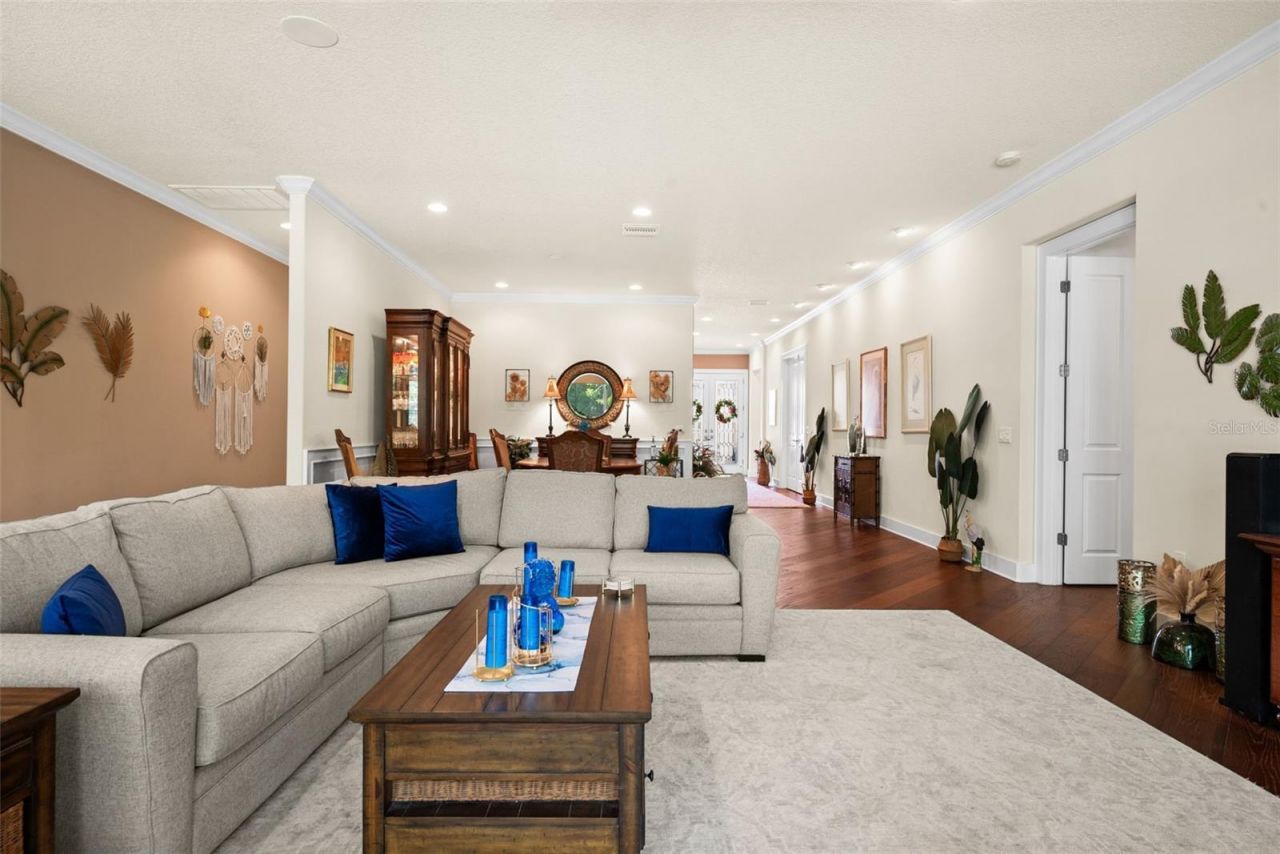 2622 Grand Lakeside Drive, Palm Harbor, FL 34684 Photo