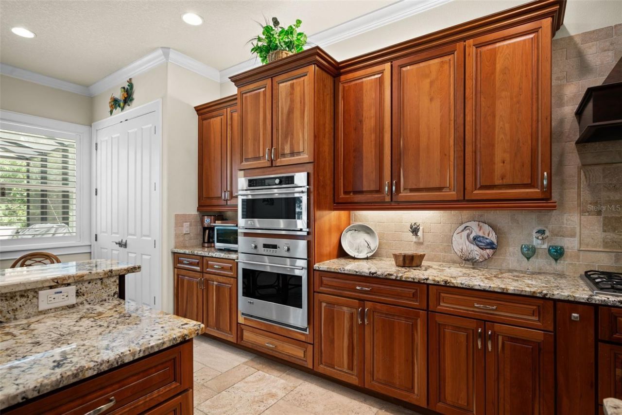 2622 Grand Lakeside Drive, Palm Harbor, FL 34684 Photo