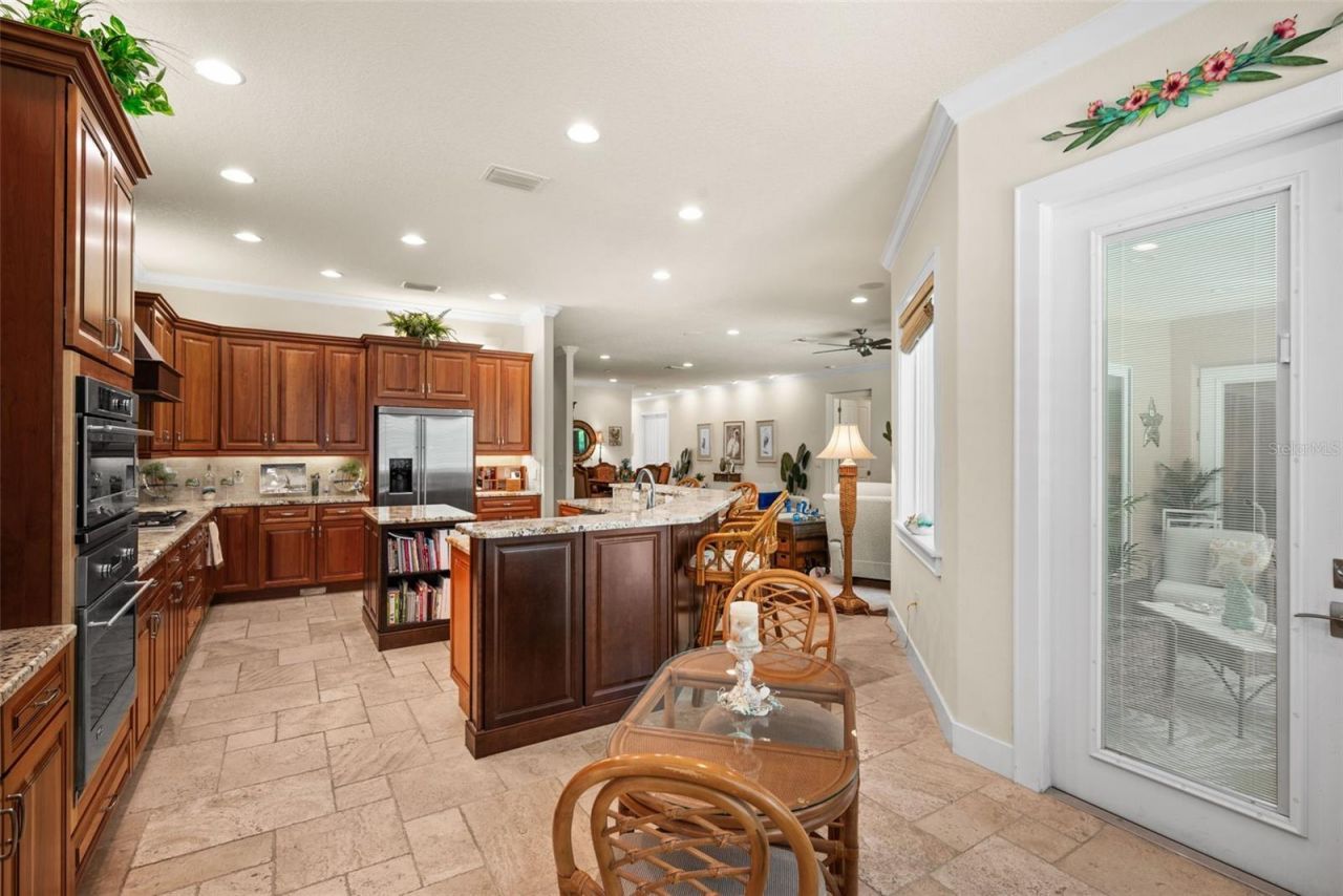 2622 Grand Lakeside Drive, Palm Harbor, FL 34684 Photo