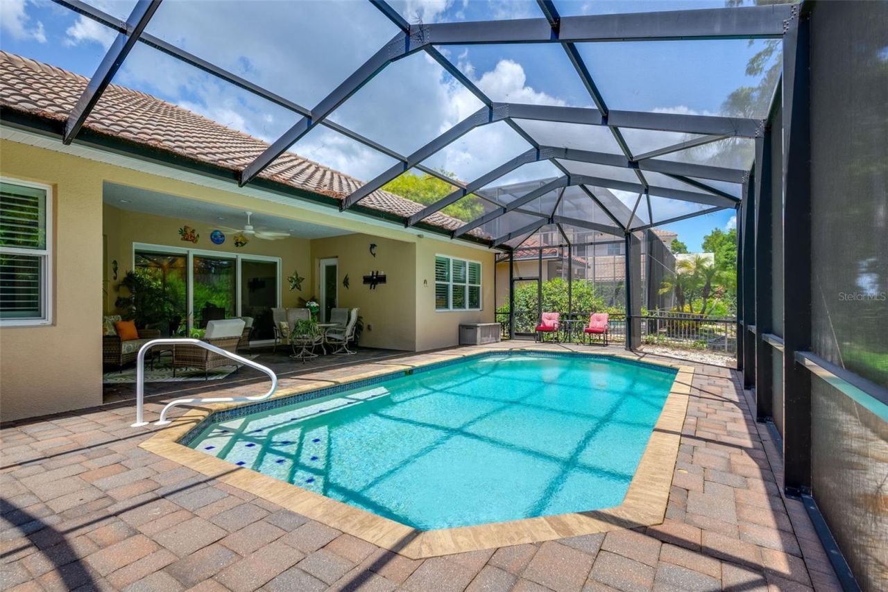 2622 Grand Lakeside Drive, Palm Harbor, FL 34684 Photo