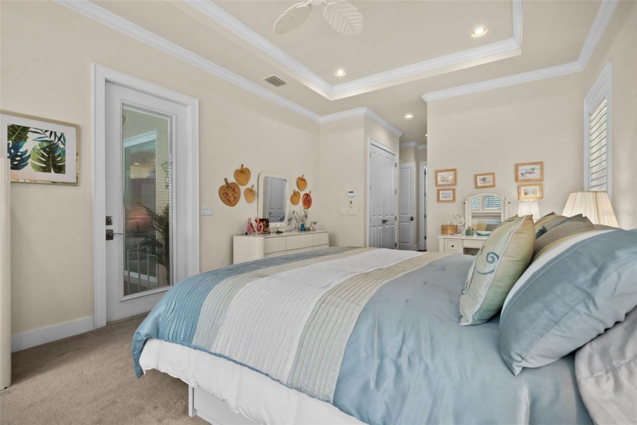 2622 Grand Lakeside Drive, Palm Harbor, FL 34684 Photo
