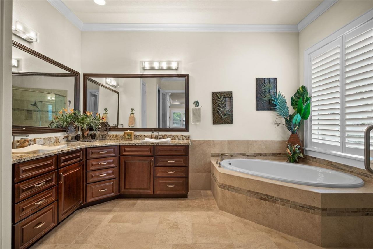 2622 Grand Lakeside Drive, Palm Harbor, FL 34684 Photo