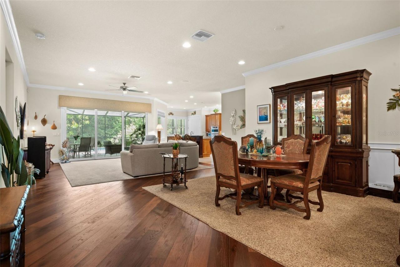 2622 Grand Lakeside Drive, Palm Harbor, FL 34684 Photo