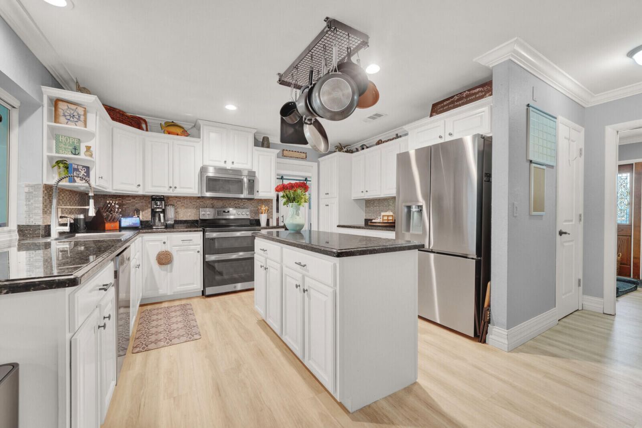 10015 Daisy Avenue, Palm Beach Gardens, FL 33410 Photo
