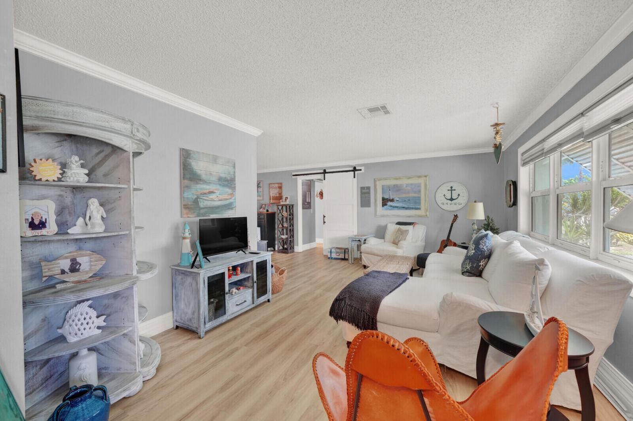 10015 Daisy Avenue, Palm Beach Gardens, FL 33410 Photo