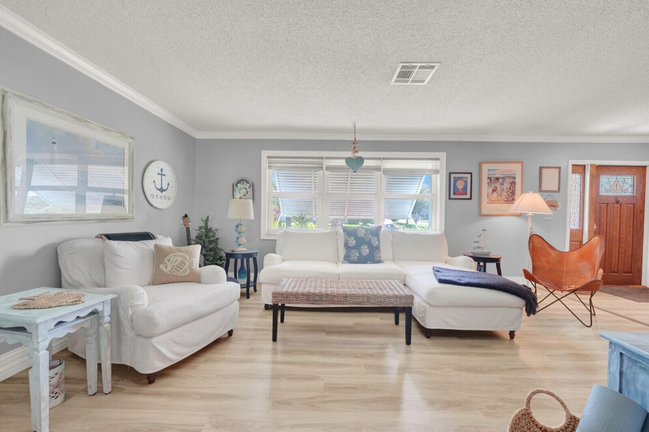10015 Daisy Avenue, Palm Beach Gardens, FL 33410 Photo