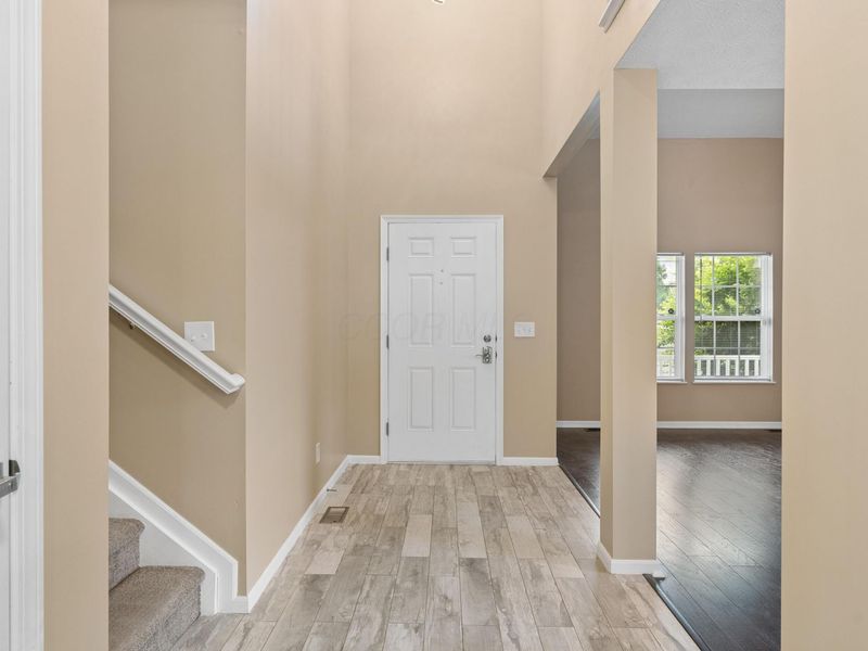 647 Keltonhurst Drive, Pataskala, OH 43062 Photo 9