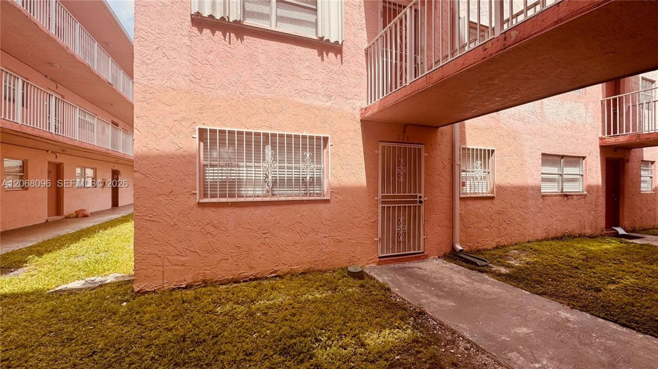 19771 SW 114th Ave , Unit 126, Miami, FL 33157 Photo