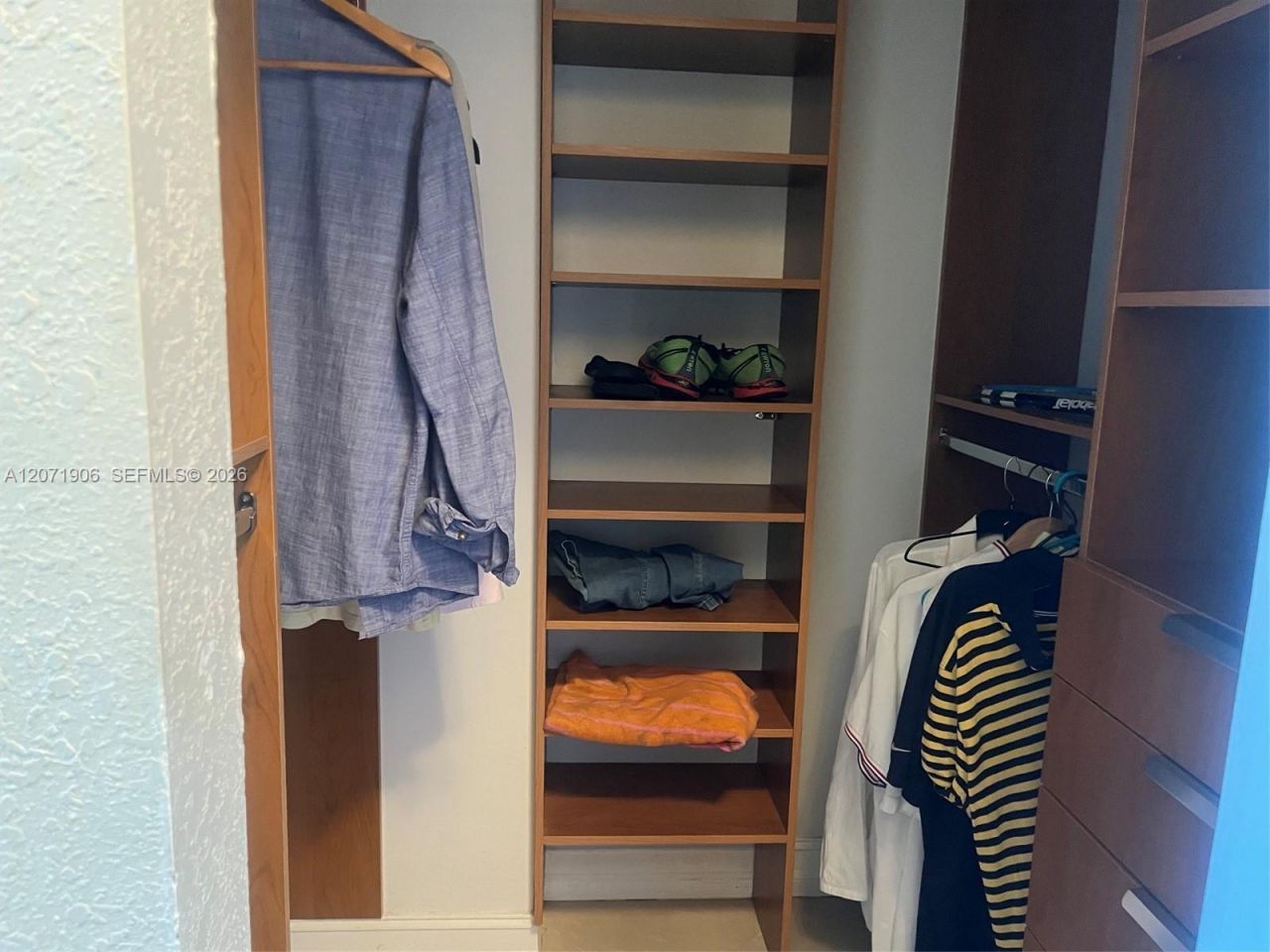 300 Bayview Dr , Unit 1707, Sunny Isles Beach, FL 33160 Photo