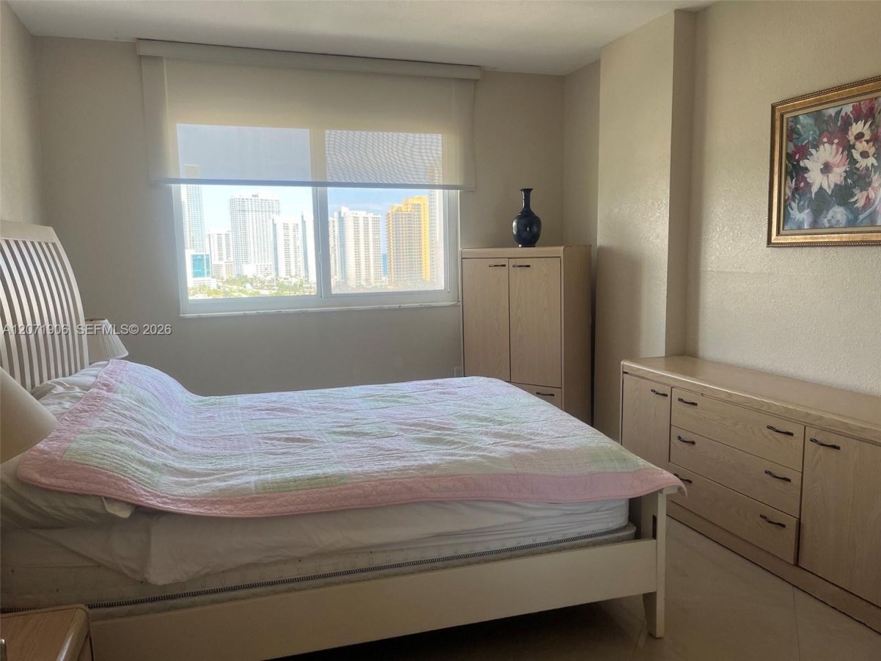 300 Bayview Dr , Unit 1707, Sunny Isles Beach, FL 33160 Photo