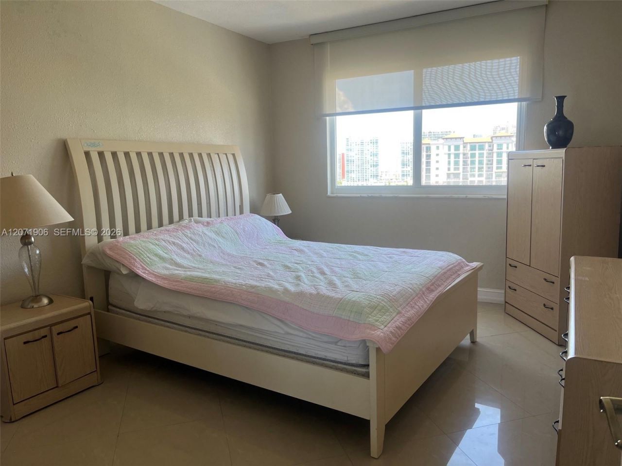 300 Bayview Dr , Unit 1707, Sunny Isles Beach, FL 33160 Photo