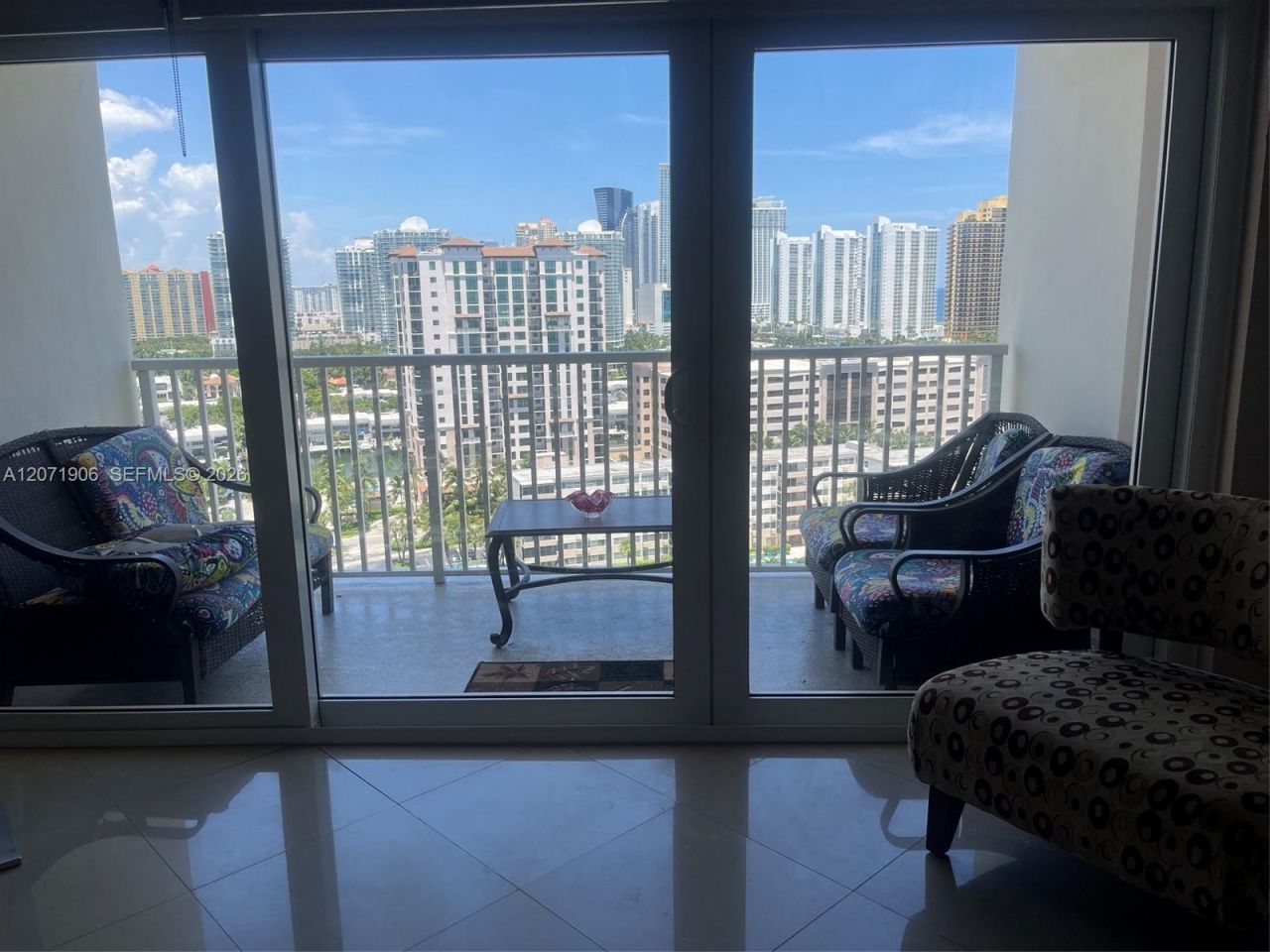 300 Bayview Dr , Unit 1707, Sunny Isles Beach, FL 33160 Photo