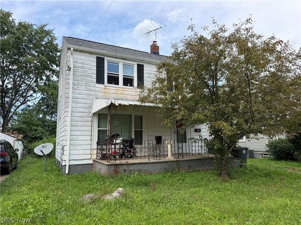 891 Davies Avenue , Akron, OH 44306