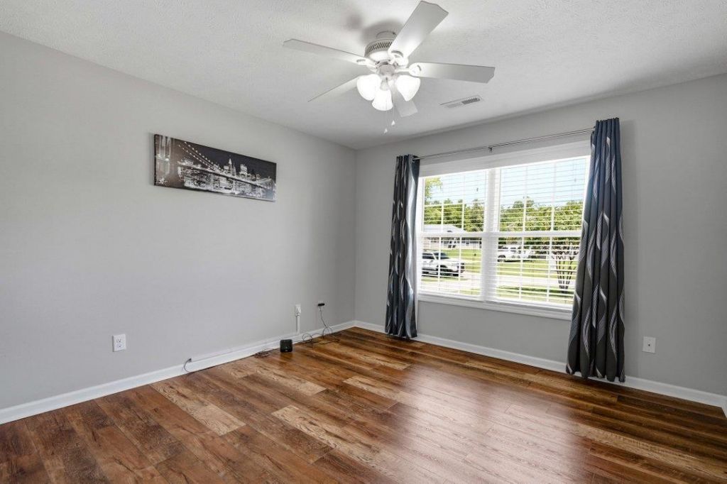 108 Clearwind Ct. Photo 20