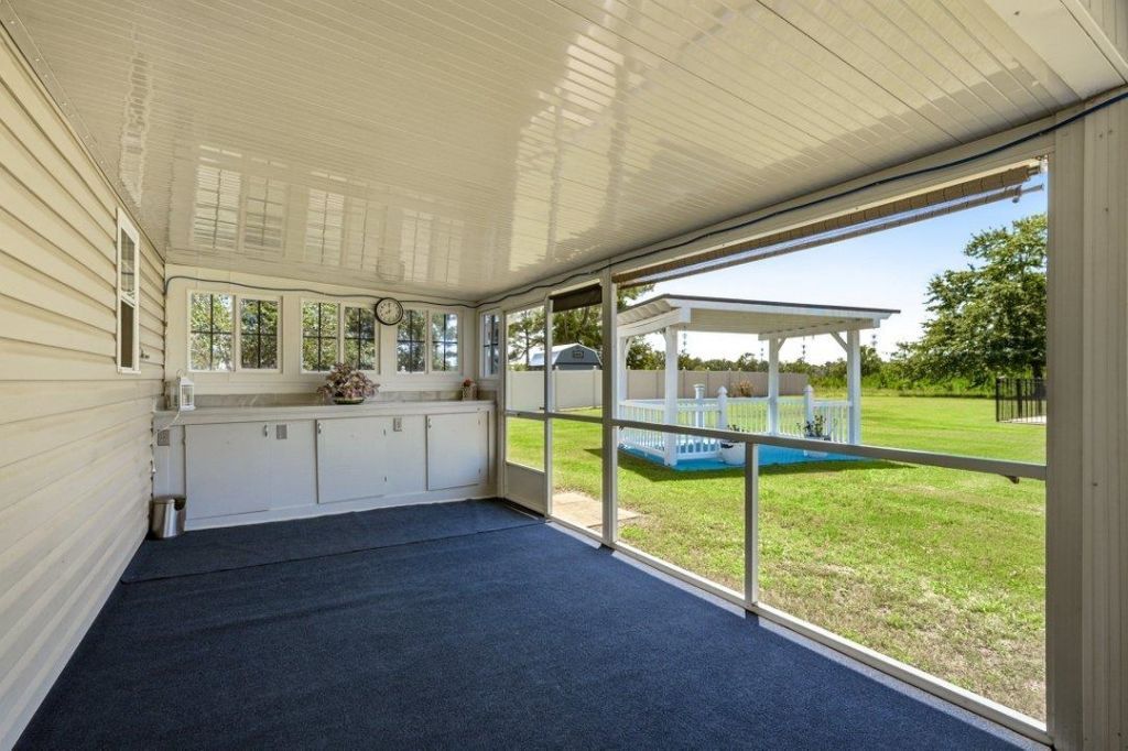 108 Clearwind Ct. Photo 28