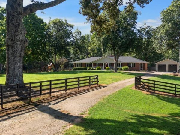 144 Hay Renfroe Drive, Dallas, GA 30157