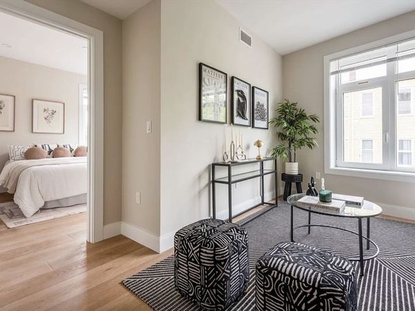 394 Mcgrath Hwy, Unit 101, Somerville, MA 02143