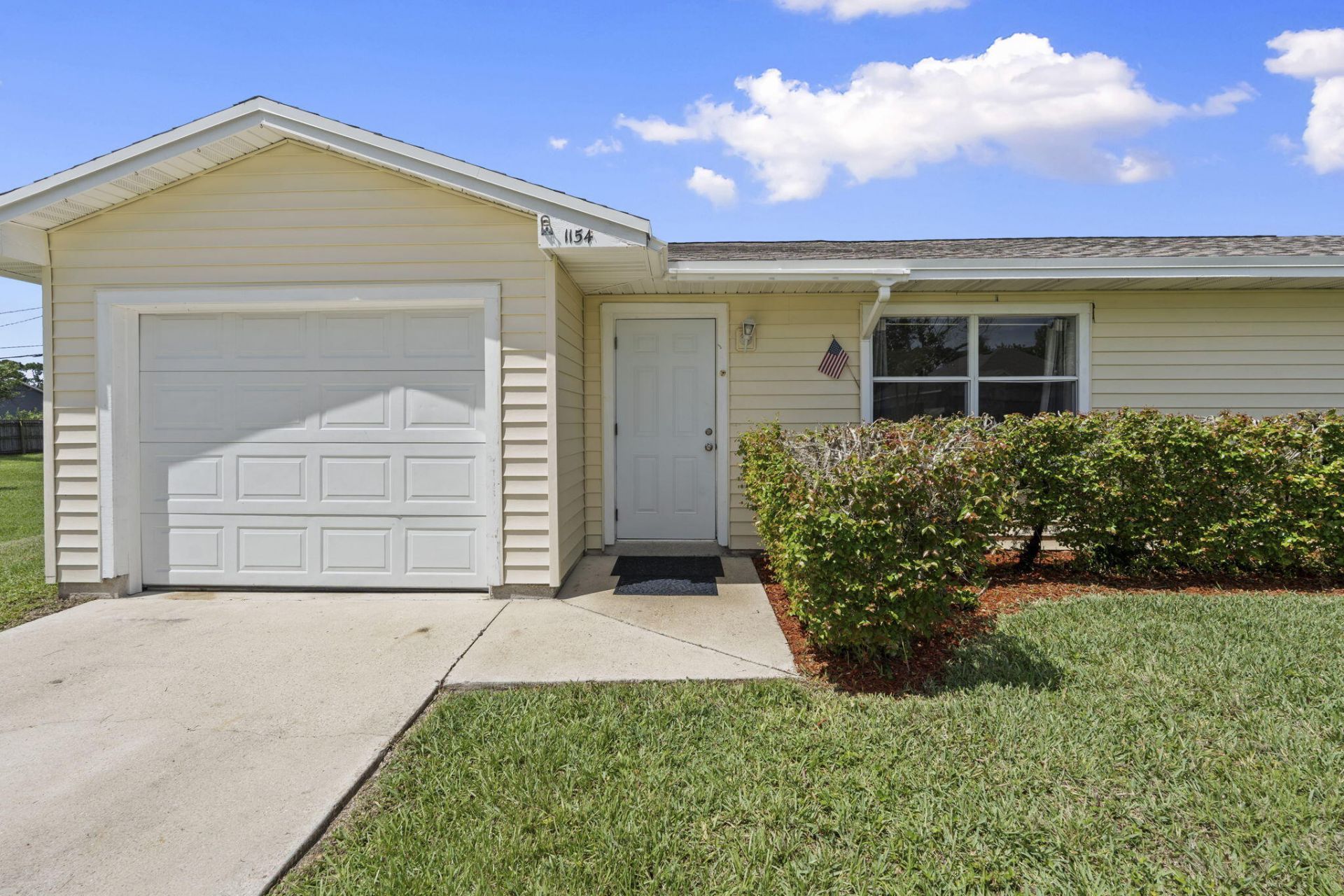 1154 SE Preston Lane, Port Saint Lucie, FL 34983 Photo