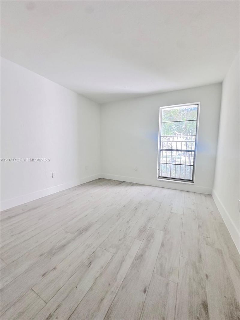 6890 N Kendall Dr , Unit B204, Pinecrest, FL 33156 Photo