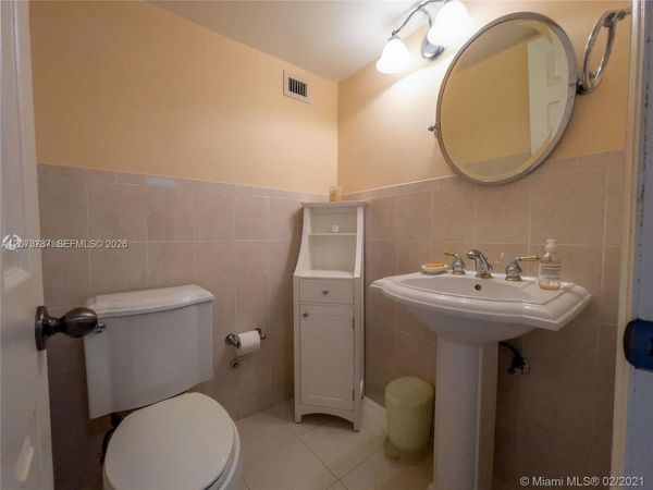 8233 Harding Ave , Unit 204, Miami Beach, FL 33141
