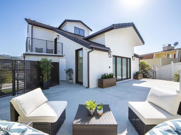 290 Lake Sherwood Drive, Thousand Oaks, CA 91361