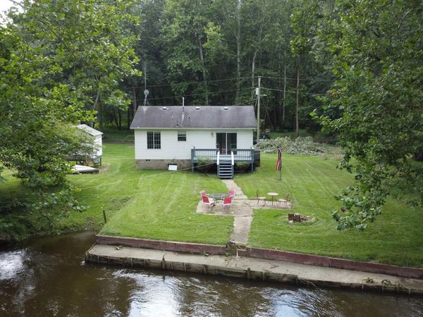 9634 Zina Drive, Rochester, IN 46975
