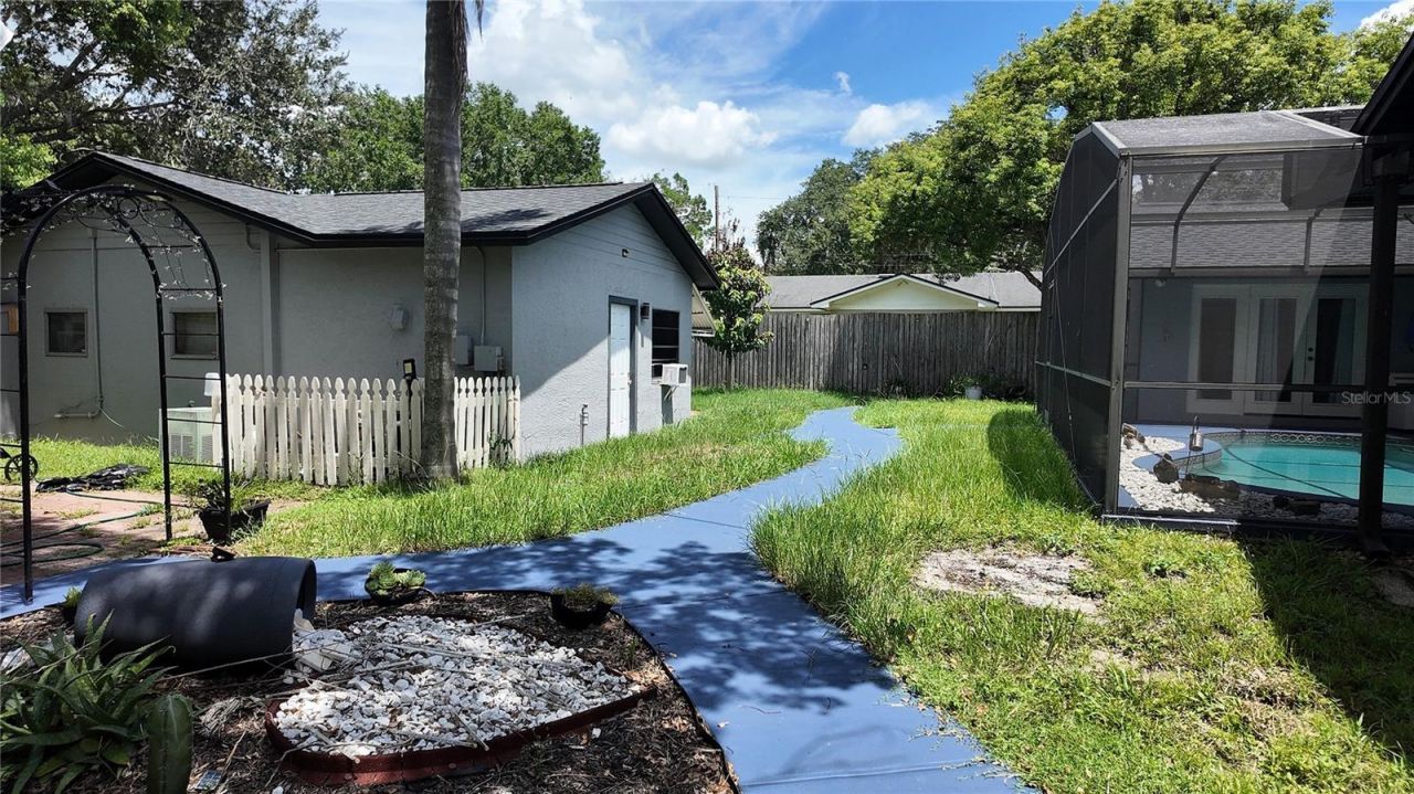 1055 Holden Avenue , Orlando, FL 32839 Photo